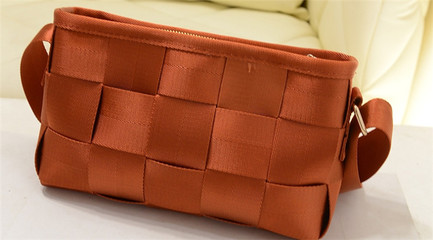 一雅箱包加盟_一雅箱包加盟費多少_一雅箱包加盟官網(wǎng)/加盟條件-全球加盟網(wǎng)