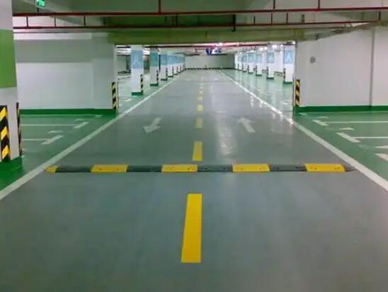 專業(yè)停車(chē)位劃線，解鎖高效停車(chē)與安全管理的關(guān)鍵密碼